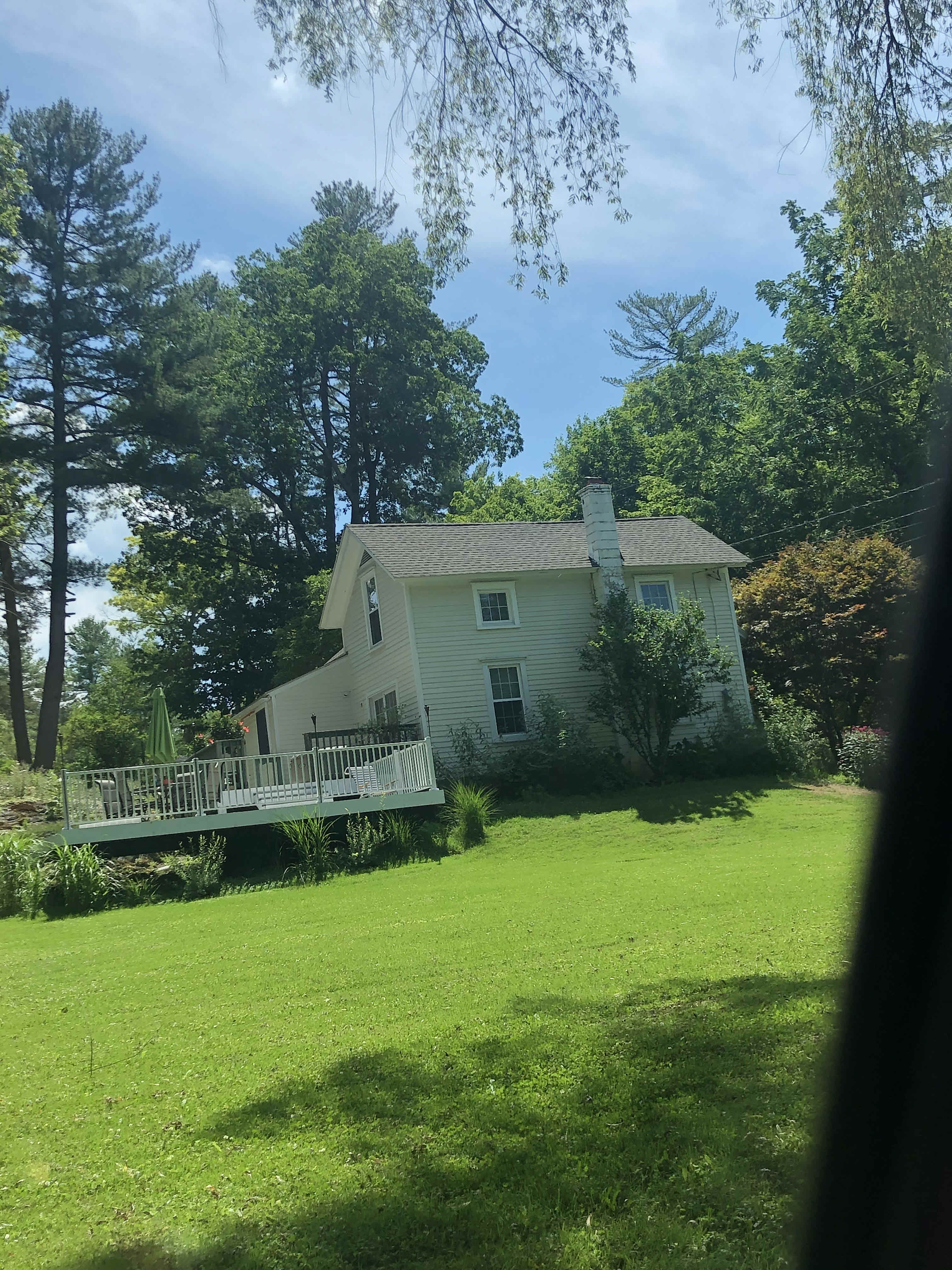 Building photograph for 104 FARNUM ROAD